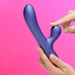 ROMP Pulseの外側刺激部と手持ちサイズ